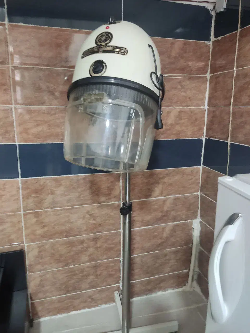 صندلی اصلاح و سرشویی و سشوار به زیر قیمت|آرایشگاه و سالنهای زیبایی|تبریز, |دیوار