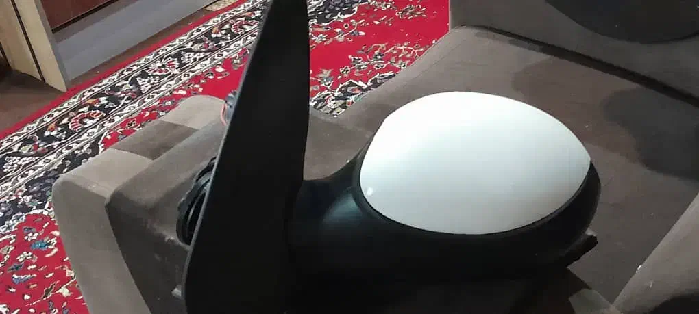 آینه ۲۰۷ و ۲۰۶برقی در حد نو|قطعات یدکی و لوازم جانبی|شیراز, کوشک میدان|دیوار