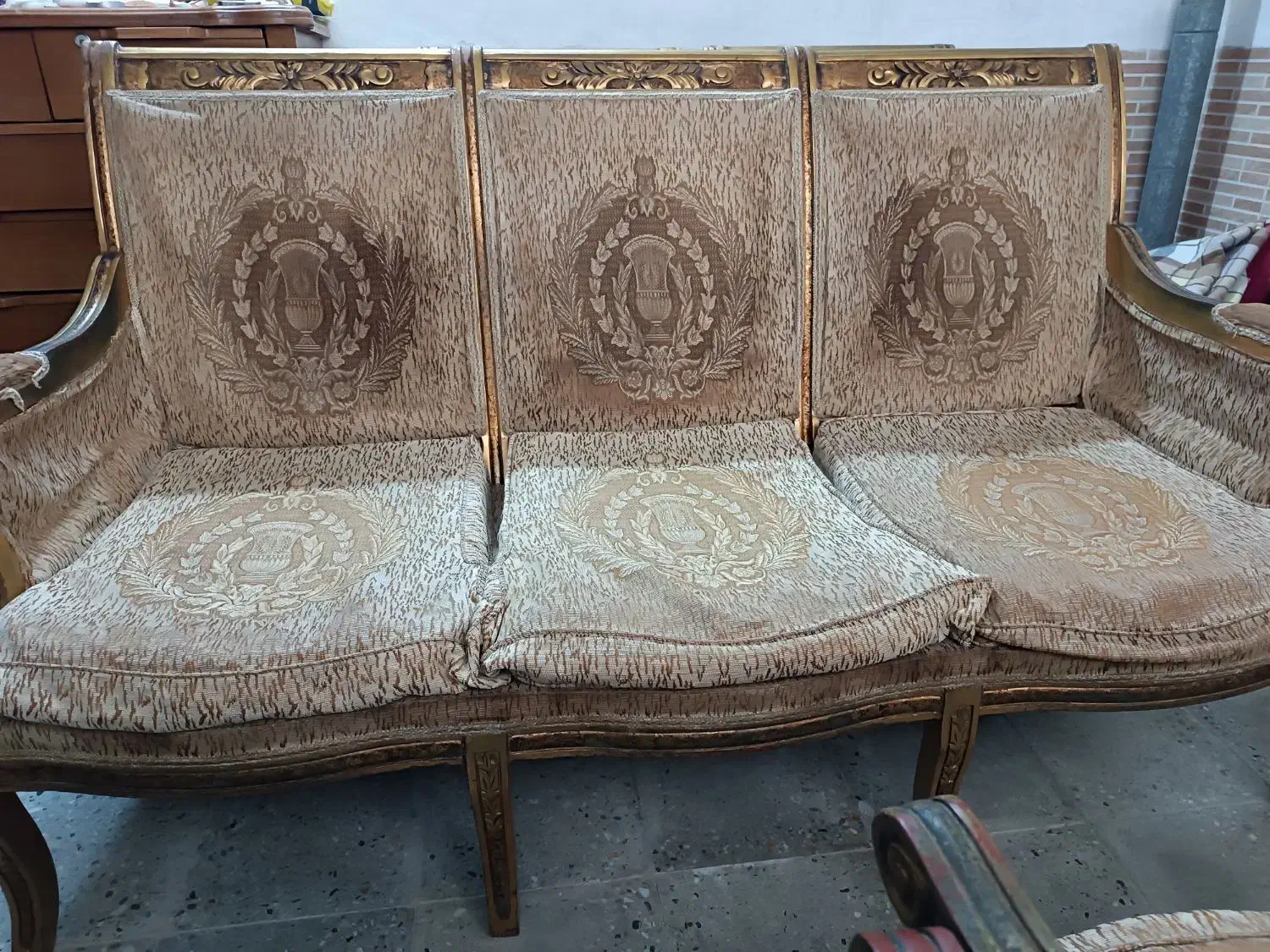 مبل سلطنتی با گلیم|مبلمان خانگی و میز عسلی|دورود, |دیوار