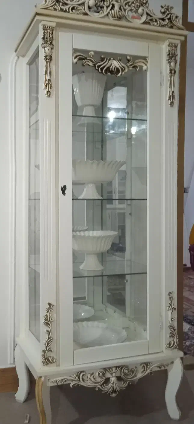 بوفه سالمه سالم بدلیل کمبود جا بفروش میرسد|بوفه، ویترین، کنسول|باروق, |دیوار