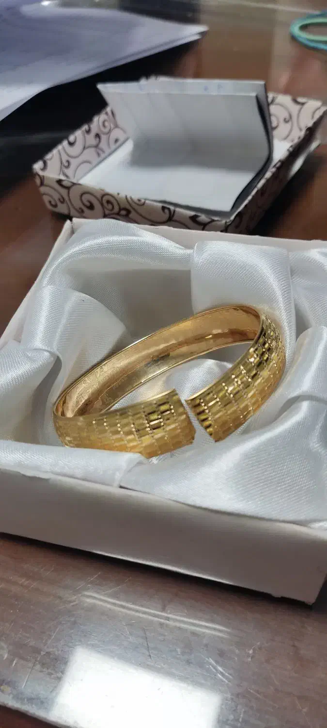 تکپوش طلا (شکسته)|جواهرات|اهواز, کوروش|دیوار