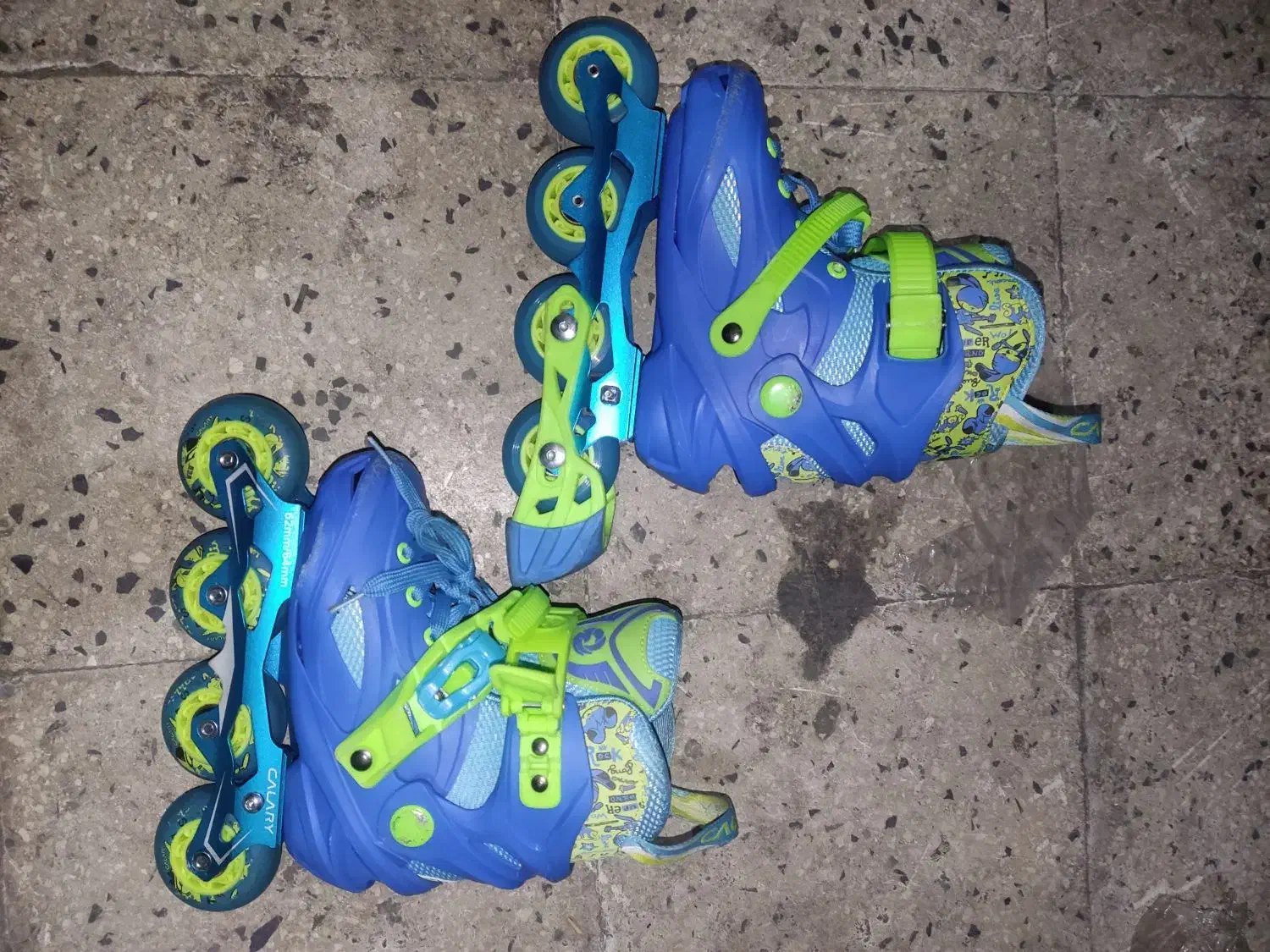 اسکیت کفشی بچگانه کالاری|دوچرخه، اسکیت، اسکوتر|تهران, شیخ هادی|دیوار