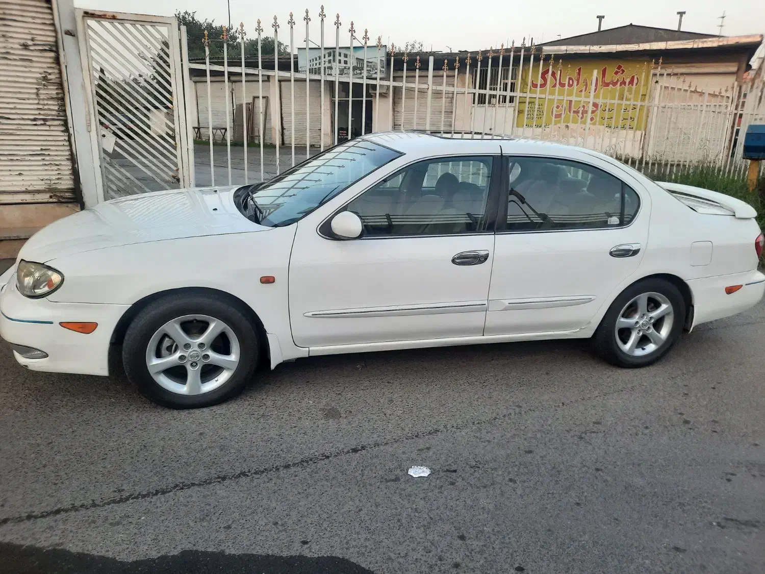 ماکسیما اتومات مدل ۸۳|خودرو سواری و وانت|لاهیجان, شقایق|دیوار