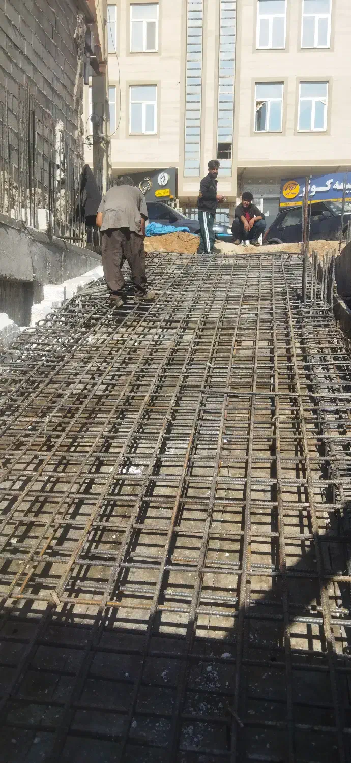 نیازمند یک یا دو نفر استاد کار ارموتوربند و قالب.|استخدام معماری، عمران و ساختمانی|یاسوج, |دیوار