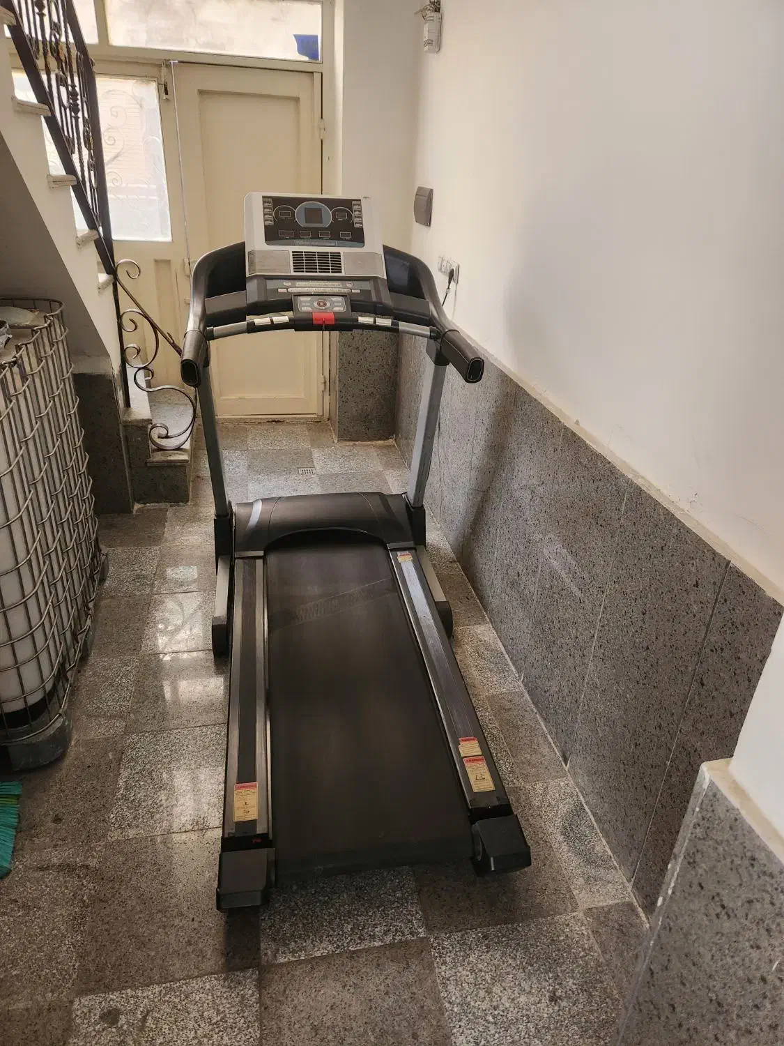 تردمیل 0ma با تحمل وزن بالای ۱۵۰ کیلو|تجهیزات ورزشی|تبریز, |دیوار