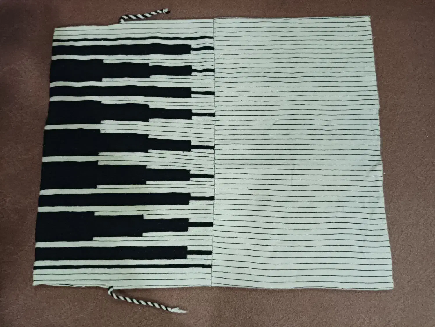 چوقا|لباس|خمینی‌شهر, |دیوار