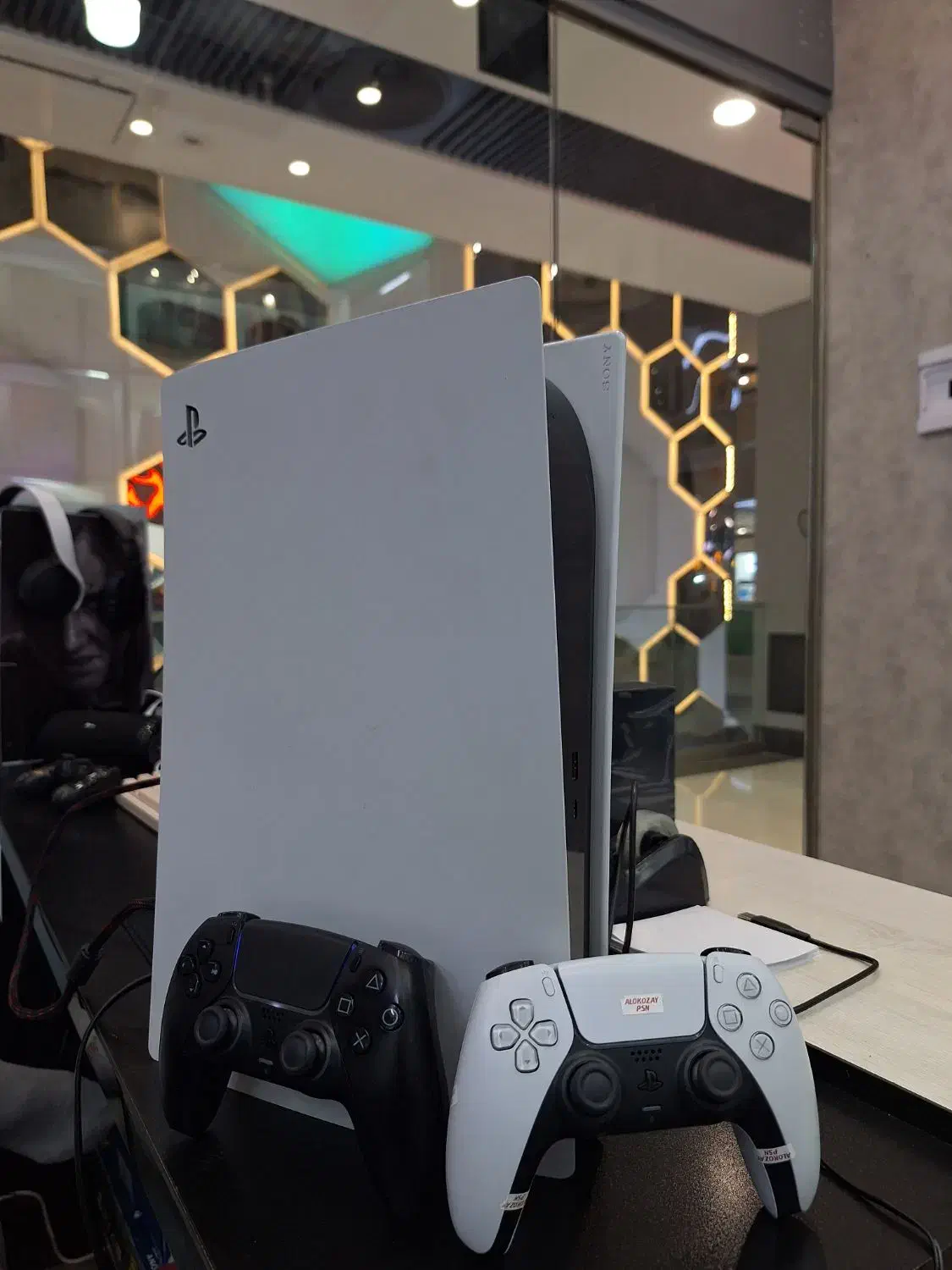 کنسول PS5 فت دیجیتال ۲ دسته اصلی +بازی|کنسول، بازی ویدئویی و آنلاین|قم, عربستان|دیوار