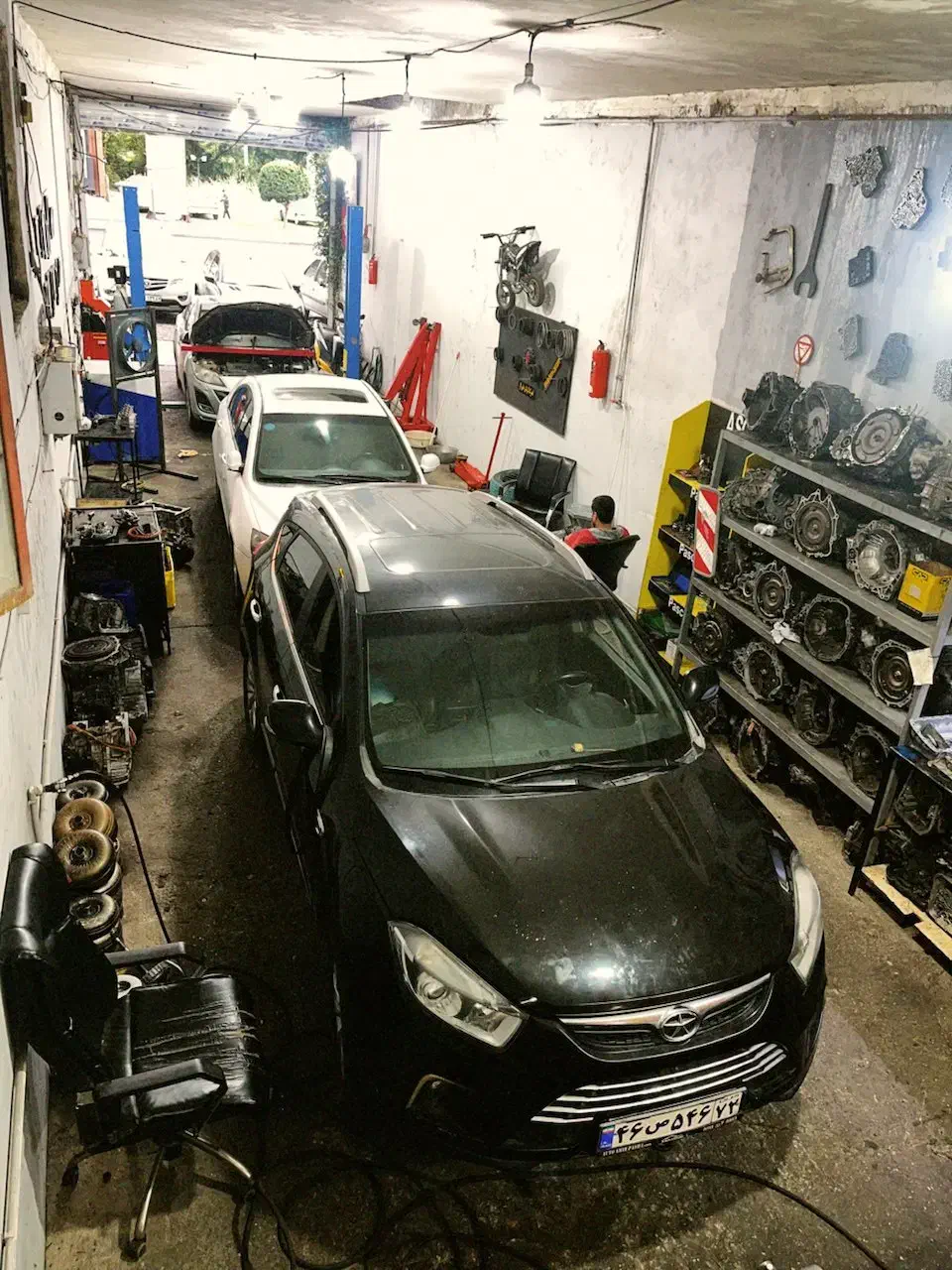 تعمیرات خودرو های وارداتی|خدمات موتور و ماشین|ایزدشهر, |دیوار