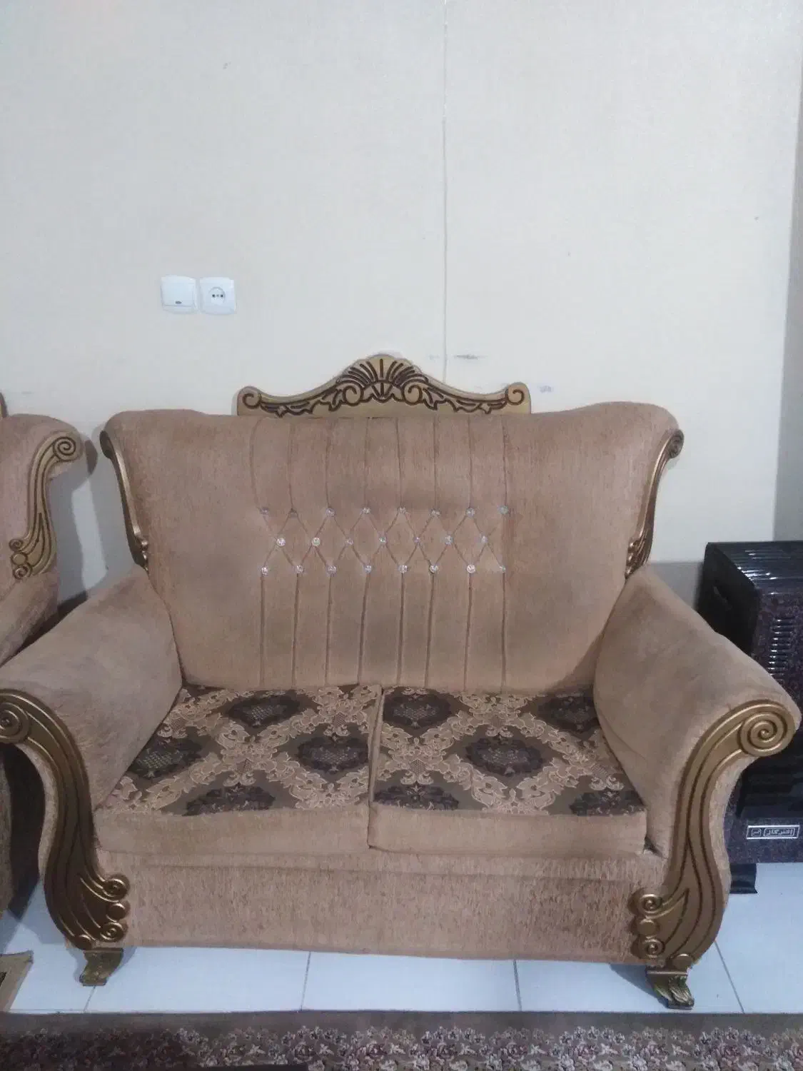 مبل هفت نفره|مبلمان خانگی و میز عسلی|شاهین‌شهر, عطار|دیوار