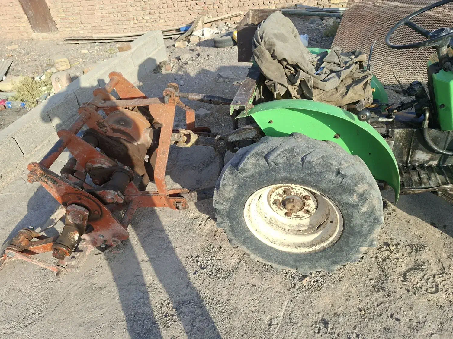 تراکتور هولدر کمرشکن|خودرو سنگین|دامغان, |دیوار