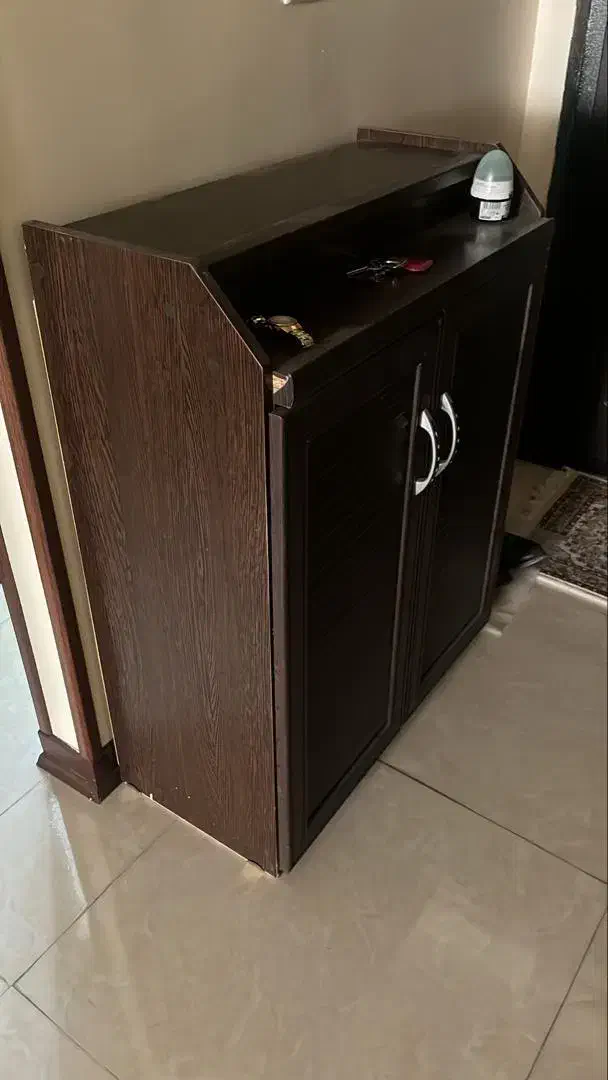 جاکفشی در حد نو|جاکفشی، کمد، دراور|فردیس, منظریه|دیوار