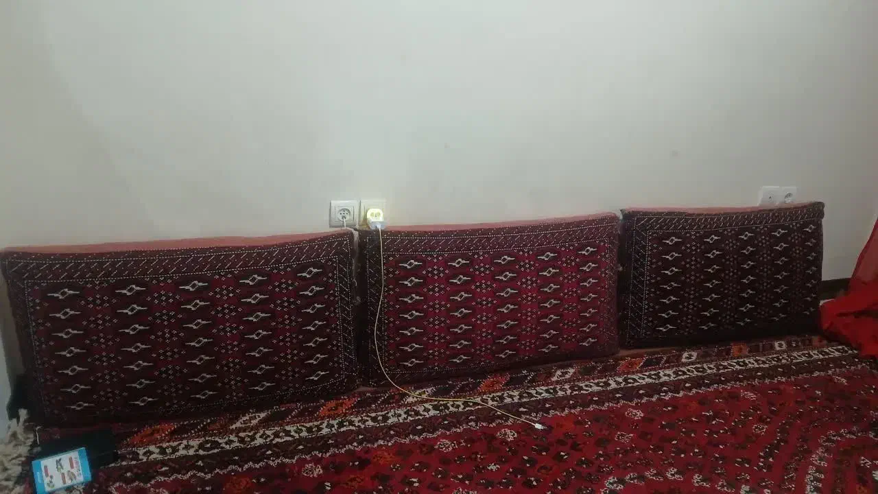 سه عدد پشتی در حد نو|پشتی|شیراز, دانشگاه شیراز|دیوار