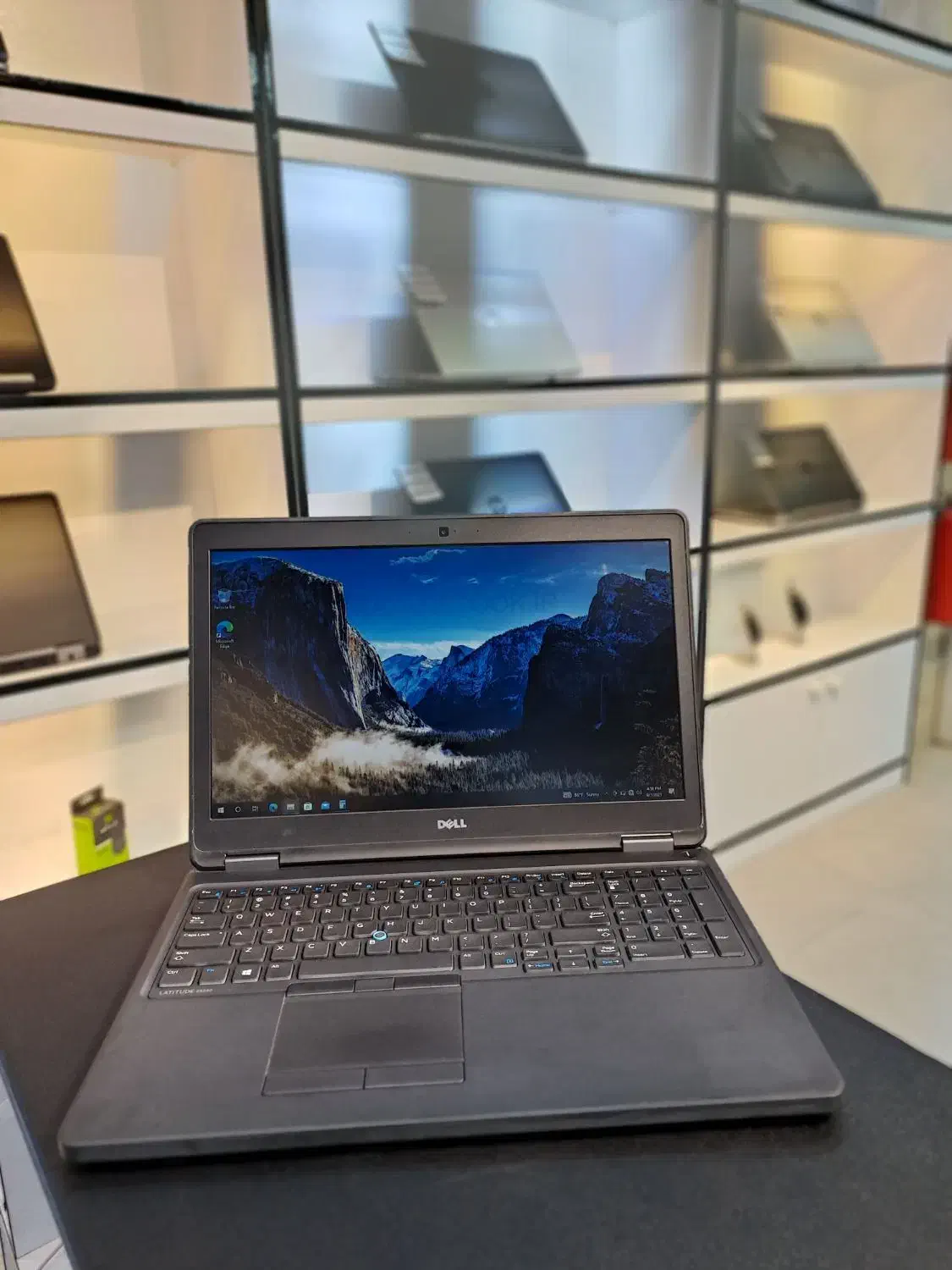 لپ تاپ Dell Latitude E5550 پردازنده i7 رم 16|رایانه همراه|همدان, |دیوار