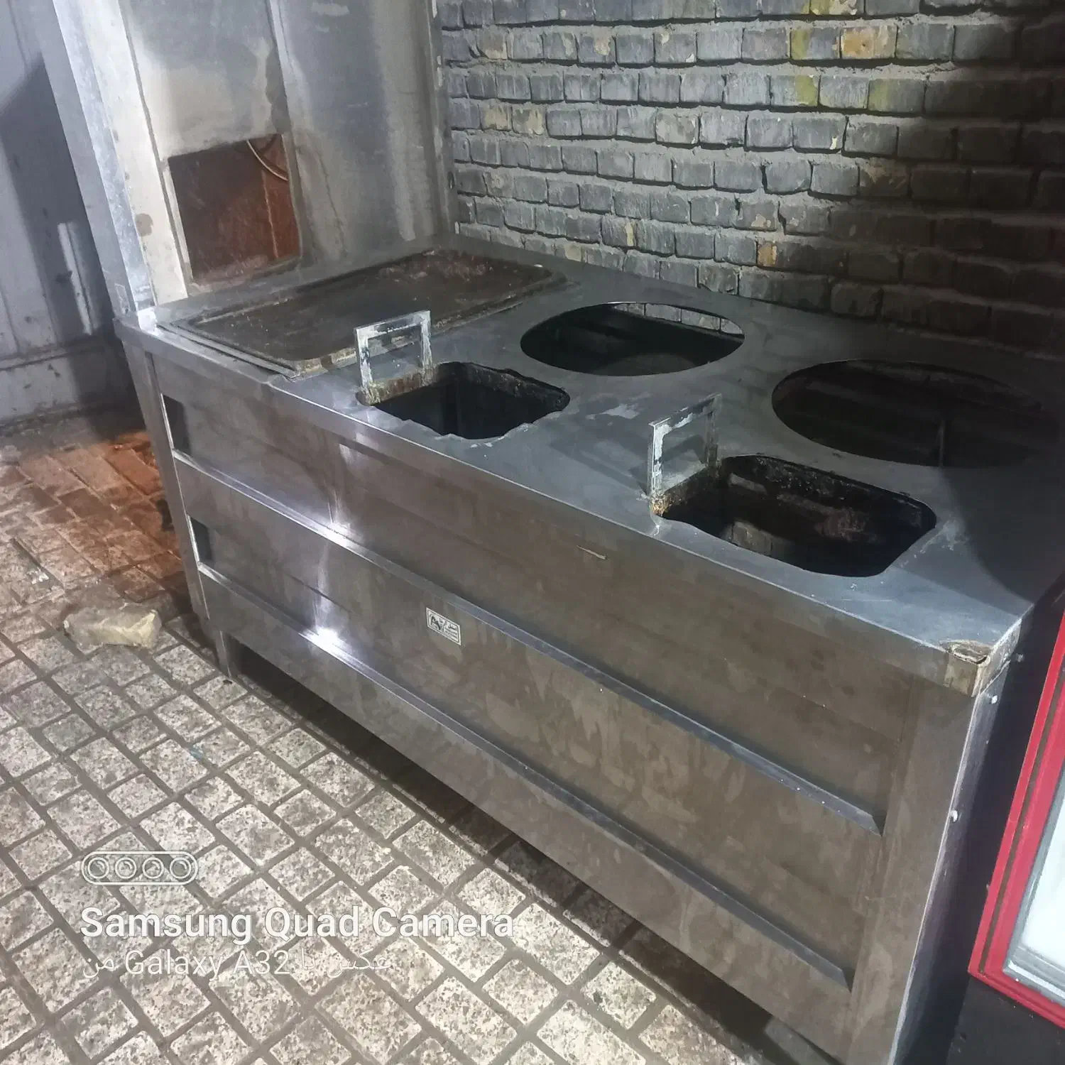 فر فلافلی و ساندویچی|کافی‌شاپ و رستوران|مشهد, کارگران|دیوار