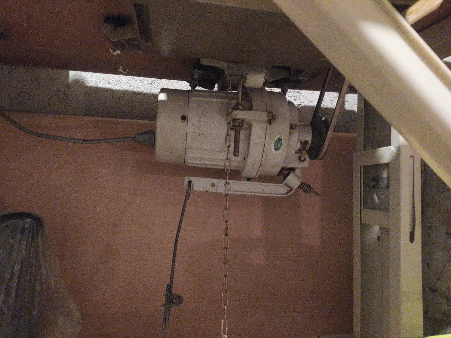 چرخ خیاطی سردوز چهارنخ|ماشین‌آلات صنعتی|بندر ترکمن, |دیوار