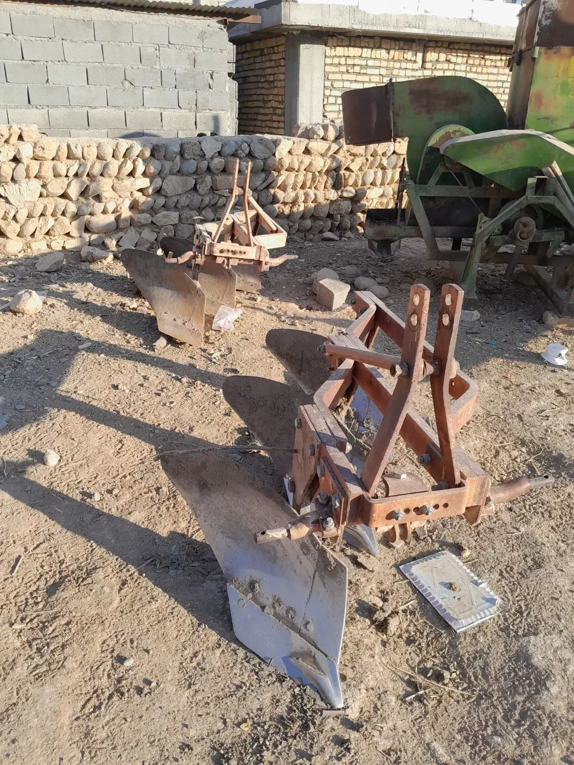 گاواهن‌فروش ادوات کشاورزی، چیزل‌‌، تراکتور|قطعات یدکی و لوازم جانبی|لردگان, |دیوار