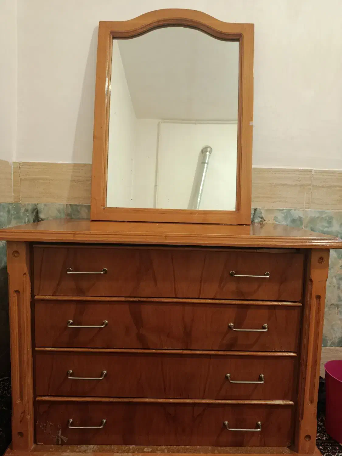 دراور|جاکفشی، کمد، دراور|بروجرد, |دیوار