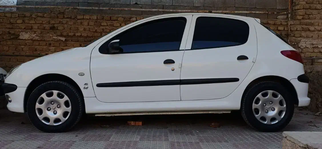 tu3 206 1398  تمام فابریک بشدت بکر|خودرو سواری و وانت|شیراز, شهرک والفجر|دیوار