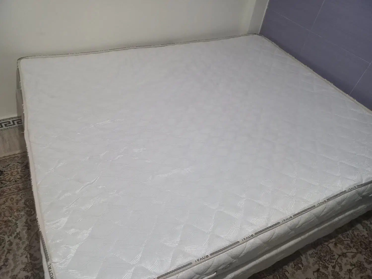 تخت دونفره|تشک تختخواب|گلستان (تهران), |دیوار