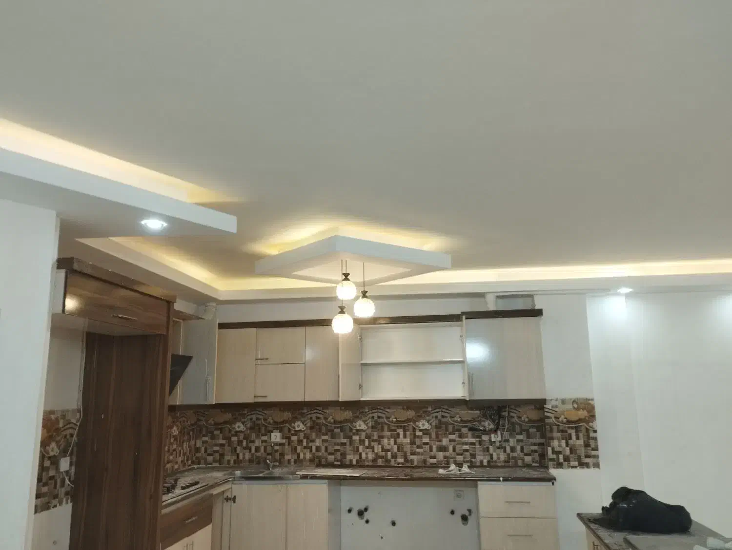 برقکاری.رفع اتصالی.نصب لوستر، آیفون صوتی و تصویری|خدمات پیشه و مهارت|مشهد, موسوی قوچانی|دیوار