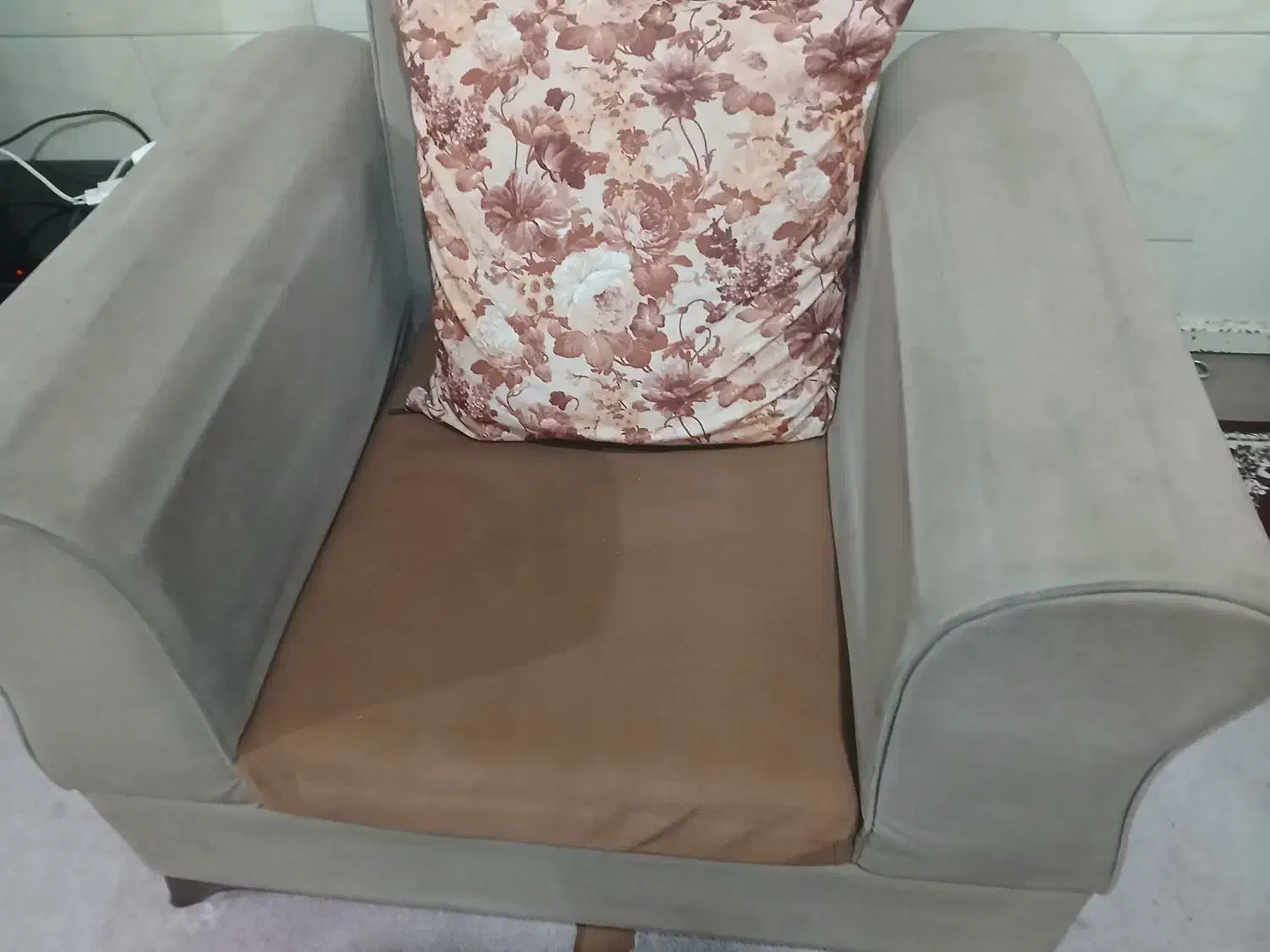 مبل|مبلمان خانگی و میز عسلی|شیراز, شیخ علی چوپان|دیوار