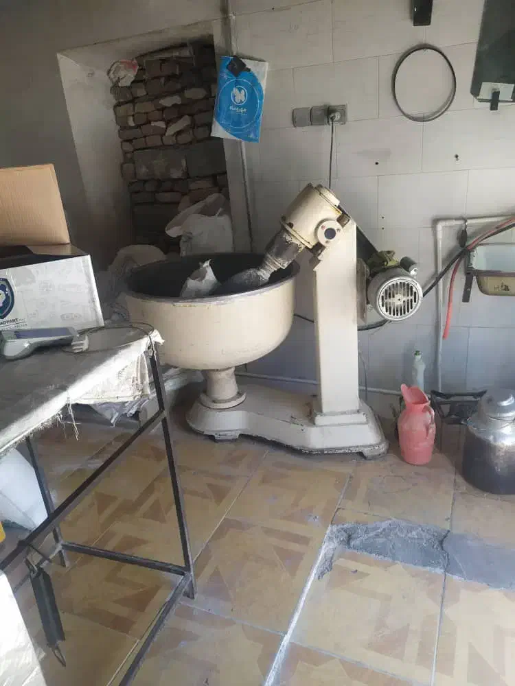 بهترین فرصت شغلی فروش 6دانگ نانوایی|فروش مغازه و غرفه|نقده, |دیوار