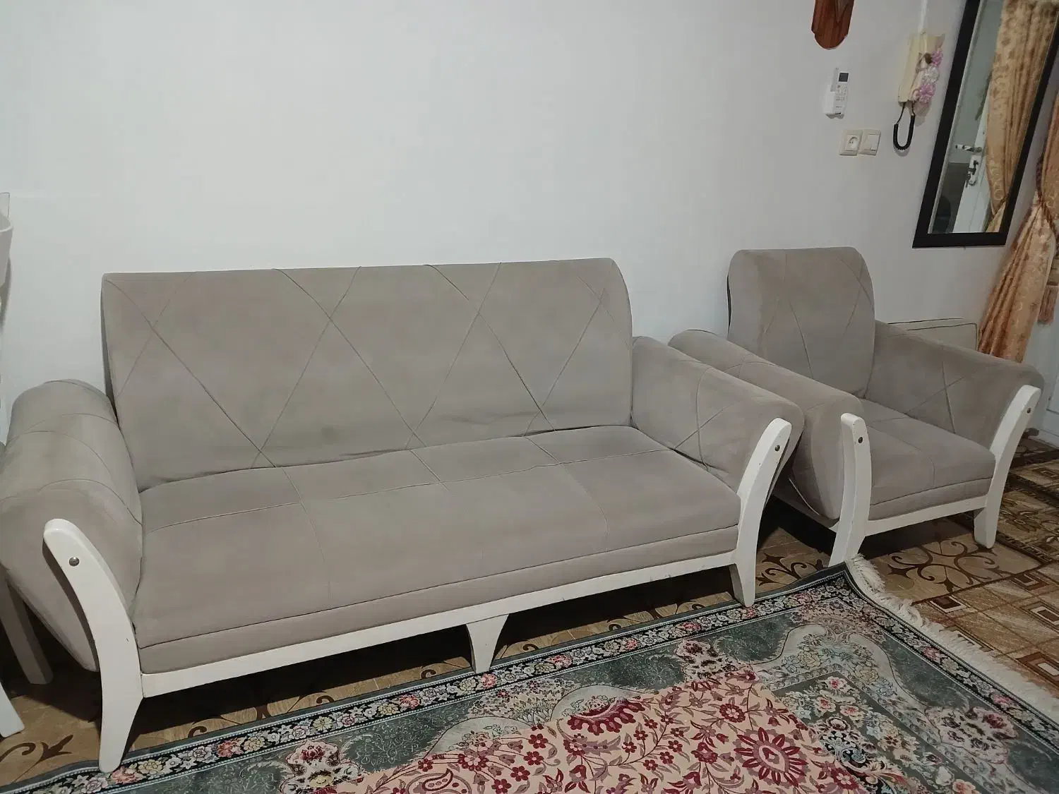 مبل هفت نفره|مبلمان خانگی و میز عسلی|رشت, دیانتی|دیوار