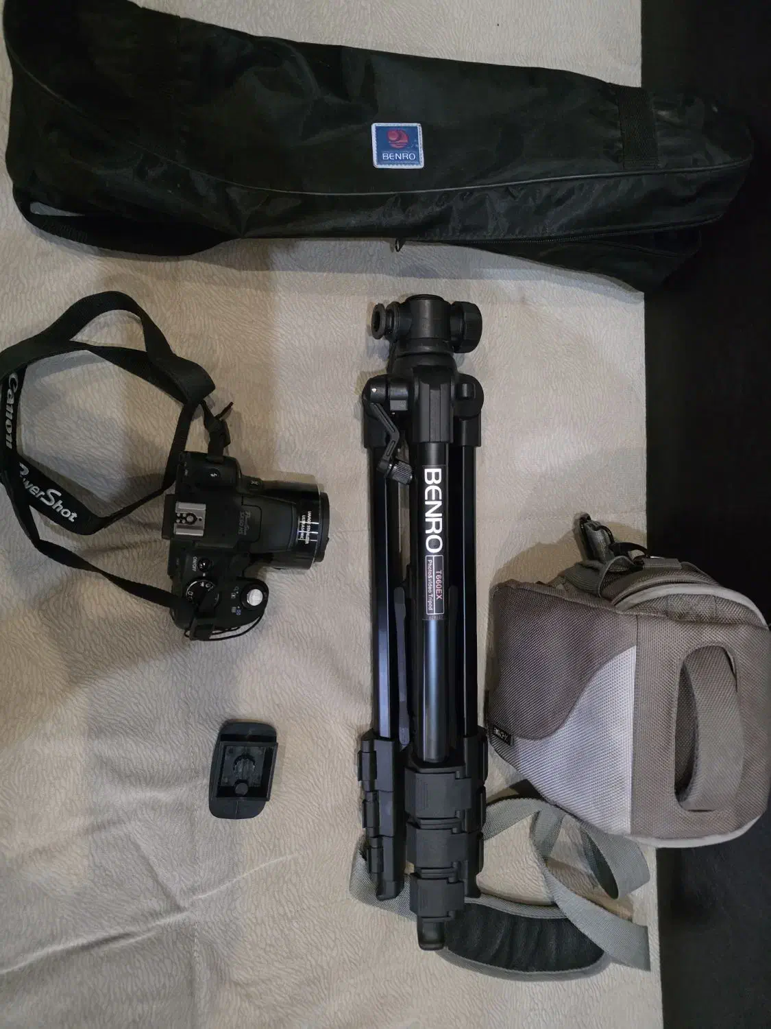 دوربین عکاسی canon sx50 به همراه پایه عکاسی|دوربین عکاسی و فیلم‌برداری|ارومیه, |دیوار