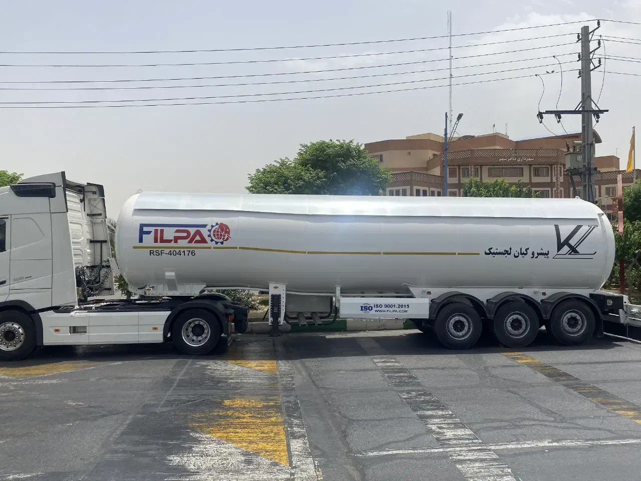 جذب کشنده با راننده جهت تحویل تانکر حمل گاز مایع|استخدام حمل و نقل|مشهد, کوی راد|دیوار