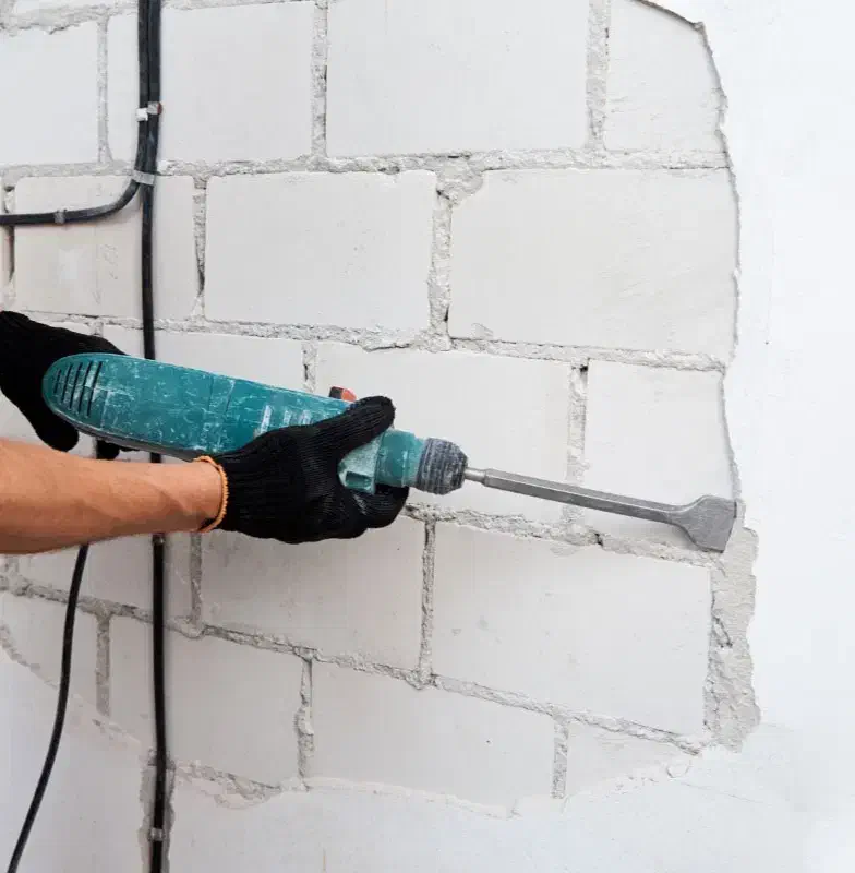 تخریب دیوار،کاشی،سرامیک،بلوک و غیره|خدمات پیشه و مهارت|املش, |دیوار