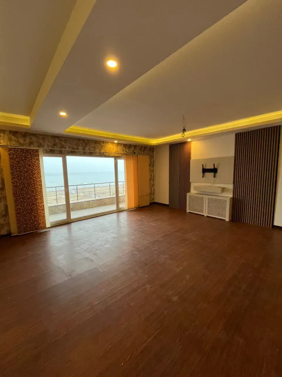 رهن و اجاره واحد آپارتمانی ساحلی ایزدشهر غیر مبله|اجارهٔ آپارتمان|ایزدشهر, |دیوار