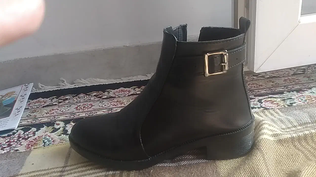 کفش ۵۰۰|کیف، کفش، کمربند|بروجن, |دیوار