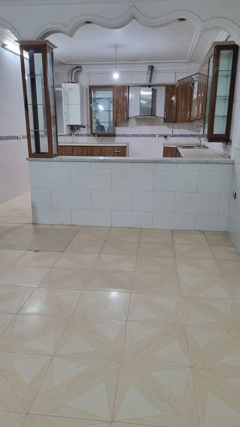 اجاره طبقه اول خ معلم دوخواب شیک و تمیز|اجارهٔ آپارتمان|رفسنجان, |دیوار