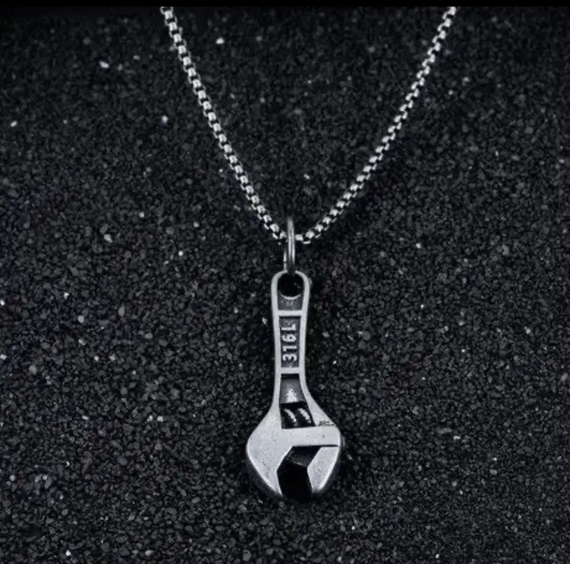 گردنبند استیل|بدلیجات|بومهن, |دیوار