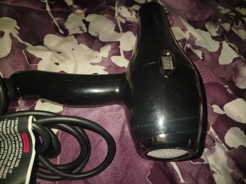 سشوار SALLONI|آرایشگاه و سالن‌های زیبایی|فردیس, شهرک ۱۱۰|دیوار