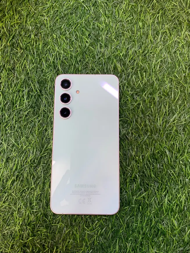 SAMSUNG S24 FE 256/8|موبایل|اصفهان, گلزار|دیوار