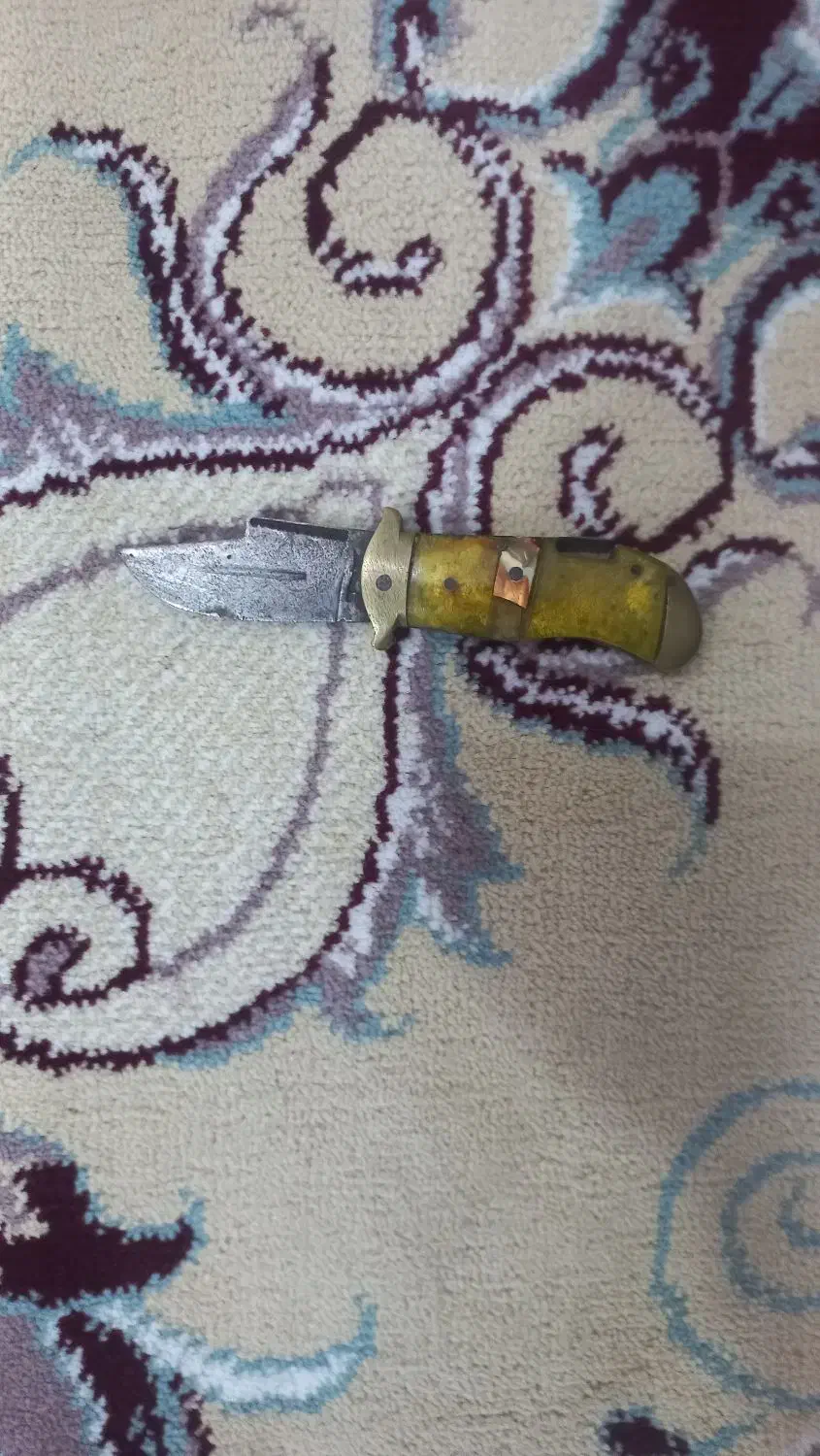 چاقو|کلکسیون اشیاء عتیقه|خمینی‌شهر, |دیوار