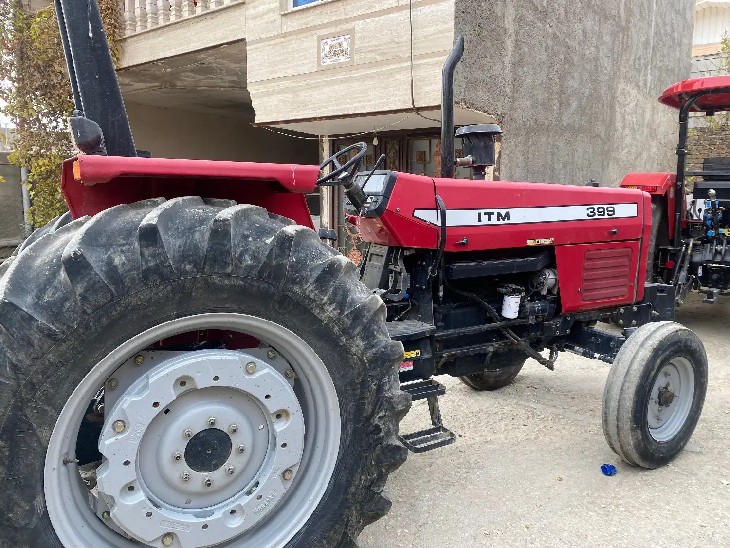 تراکتور ۳۹۹تگ|خودرو سنگین|شاهنجرین, |دیوار