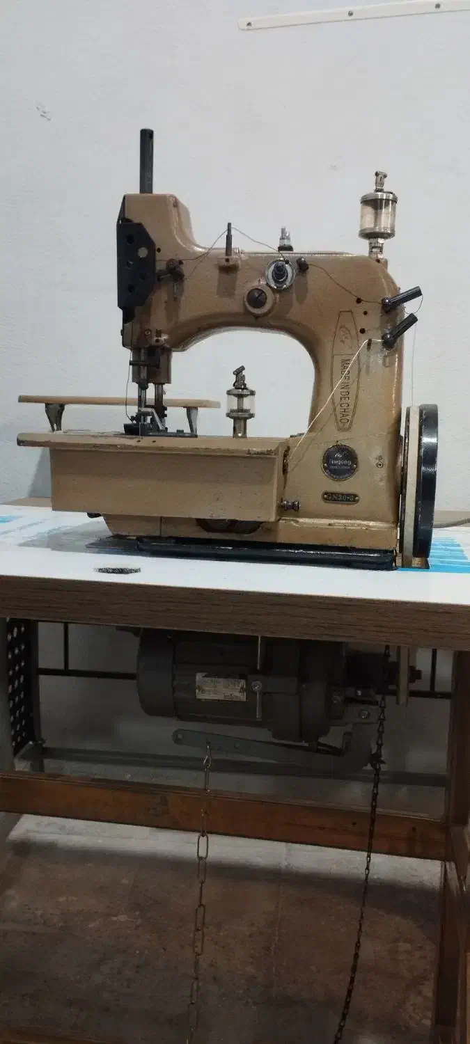 چرخ سردوز شیرازه دوزی روی فرش و موکت|چرخ خیاطی و ریسندگی|ری, شهرک نظامی|دیوار