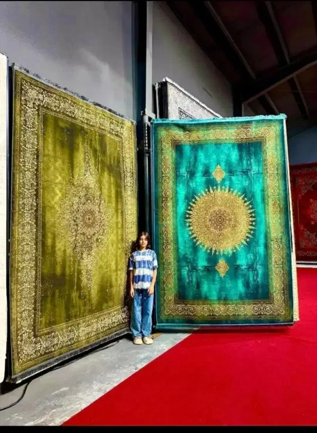 فرش همیشه بهار کاشان ۷۰۰ شاانه ۱۲۰۰ شانه ۱۵۰۰ شانه|فرش|شیراز, فرهنگیان|دیوار