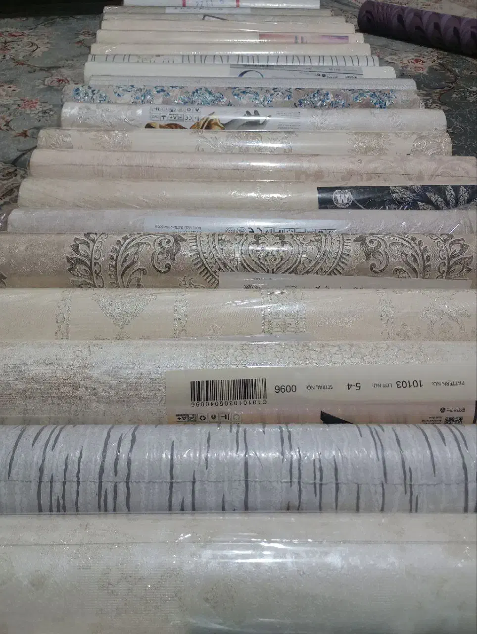 فروش رول کاغذ دیواری با انواع مختلف|مصالح و تجهیزات ساختمان|گلوگاه بابل (گلیا), |دیوار