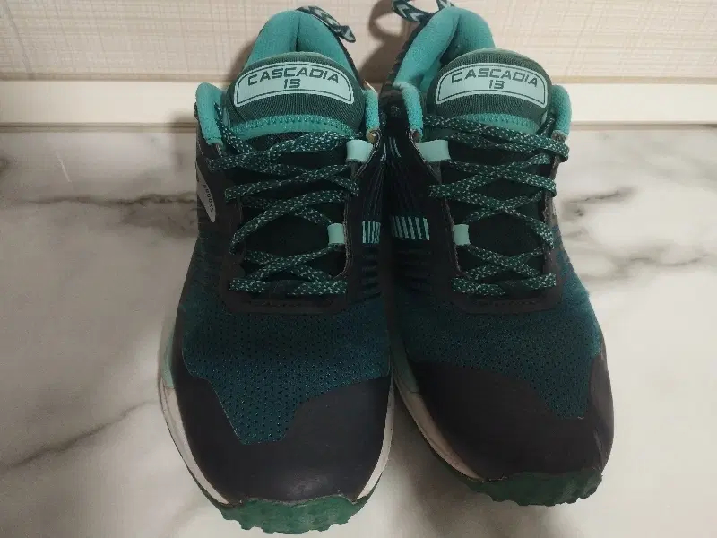 کتونی اورجینال BROOKS CASCADIA13|کیف، کفش، کمربند|تهران, شهرک دانشگاه|دیوار