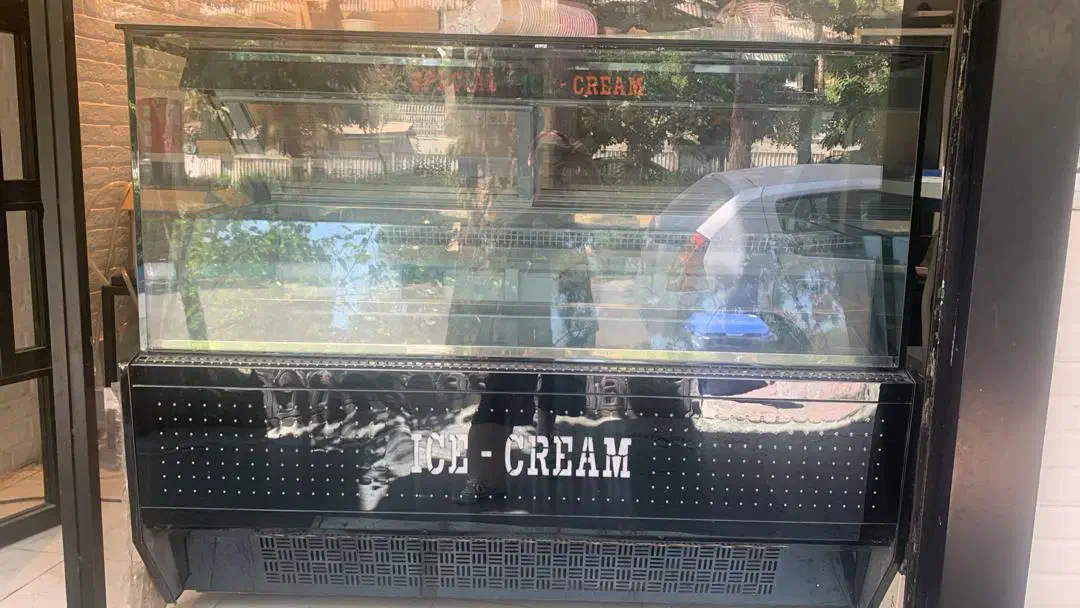 یخچال تاپینگ بستنی ایران صنعت دادگستر|کافی‌شاپ و رستوران|تهران, سازمان برنامه شمالی|دیوار