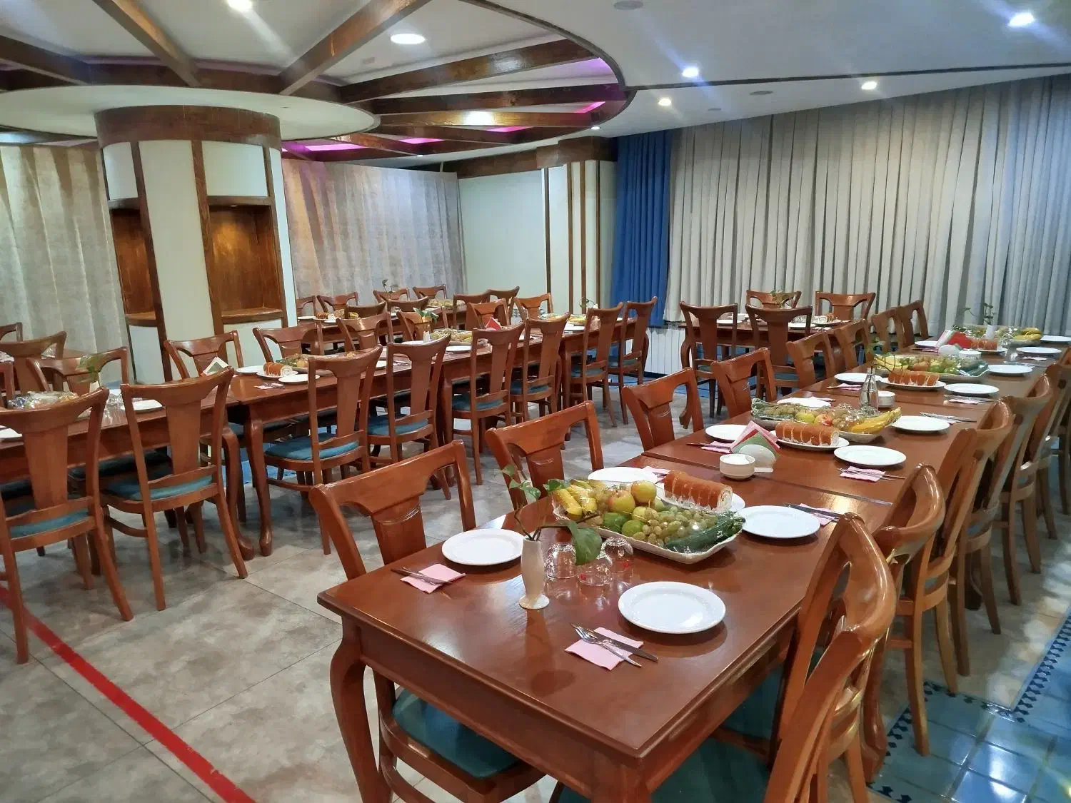 به تعدادی کارگر ساده نیازمندیم|استخدام خدمات فروشگاه و رستوران|دماوند, گیلاوند|دیوار