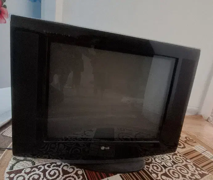 تلویزیون 21 LG فلت|تلویزیون و پروژکتور|شیراز, ریاستی|دیوار