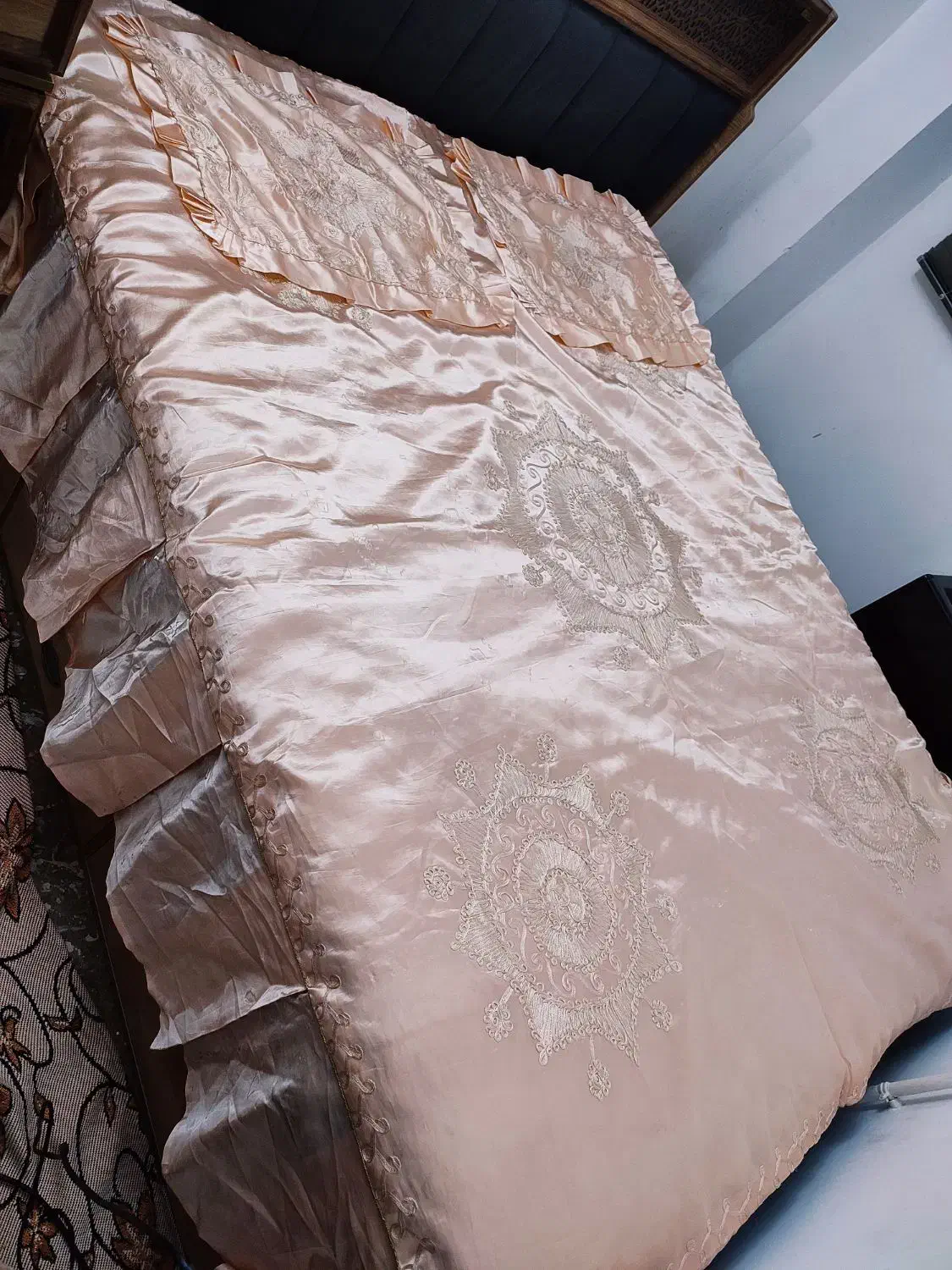 روتختی ساتن شکیل|سرویس روتختی|رشت, فلسطین|دیوار