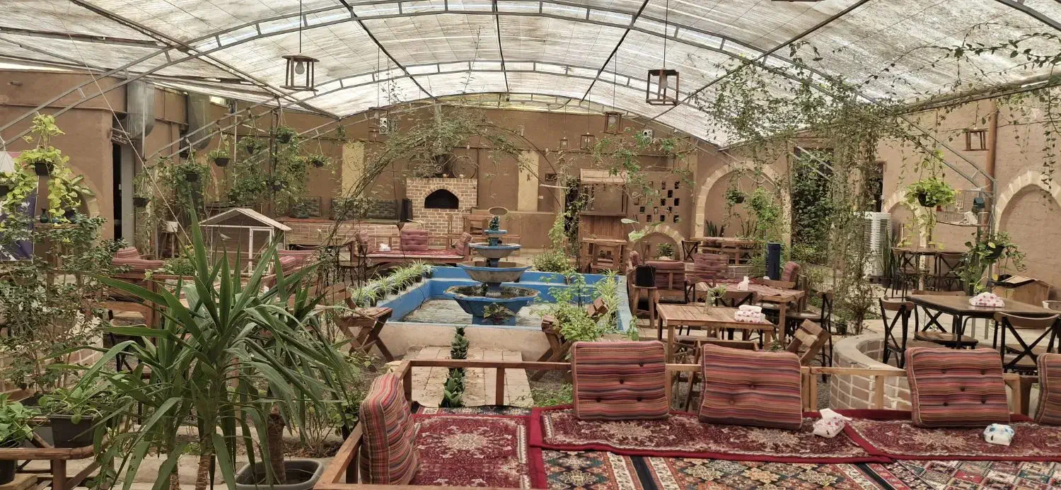 کمک آشپز فست فود|استخدام خدمات فروشگاه و رستوران|رفسنجان, |دیوار