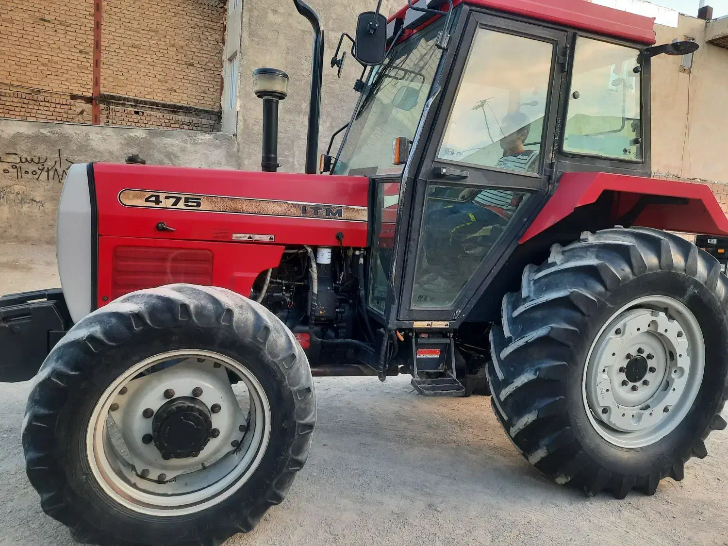 تراکتور ۴۷۵ جفت کابین دار فابریک|خودرو سنگین|خرمآباد, |دیوار