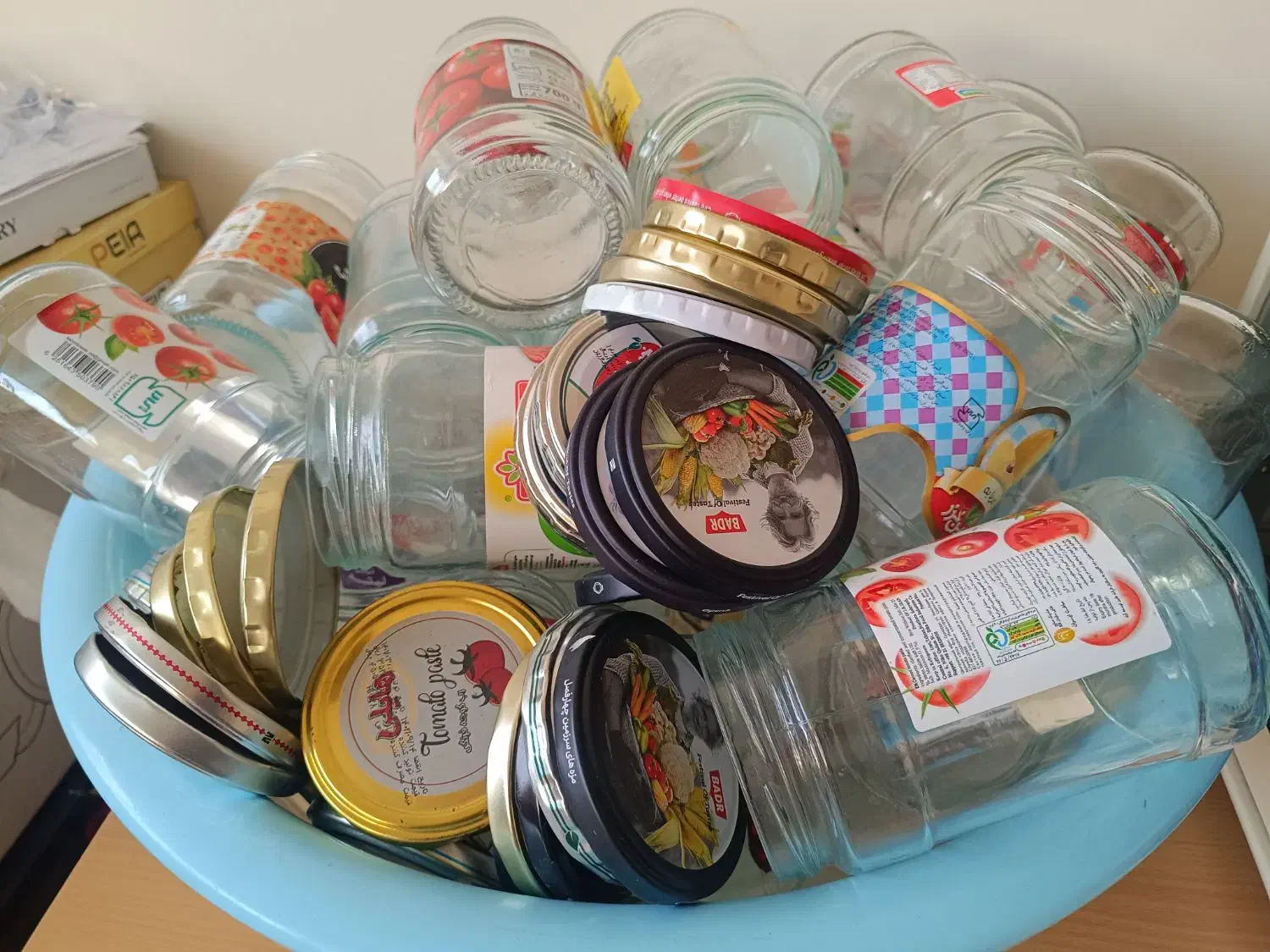 شیشه خالی|ظروف نگهدارنده، پلاستیکی، یک‌بارمصرف|سمنان, |دیوار