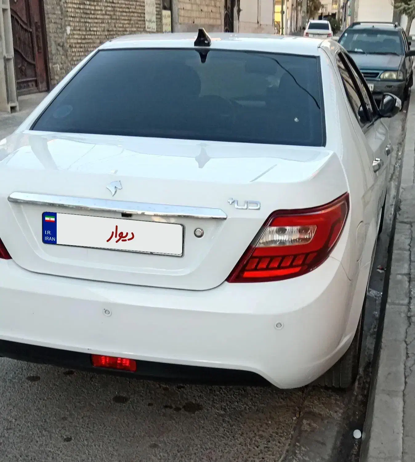 دنا پلاس توربو اتومات 1402|خودرو سواری و وانت|هشتگرد, شهرک بعثت|دیوار